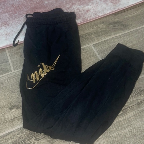 Nike sweat pants - Picture 2 of 4